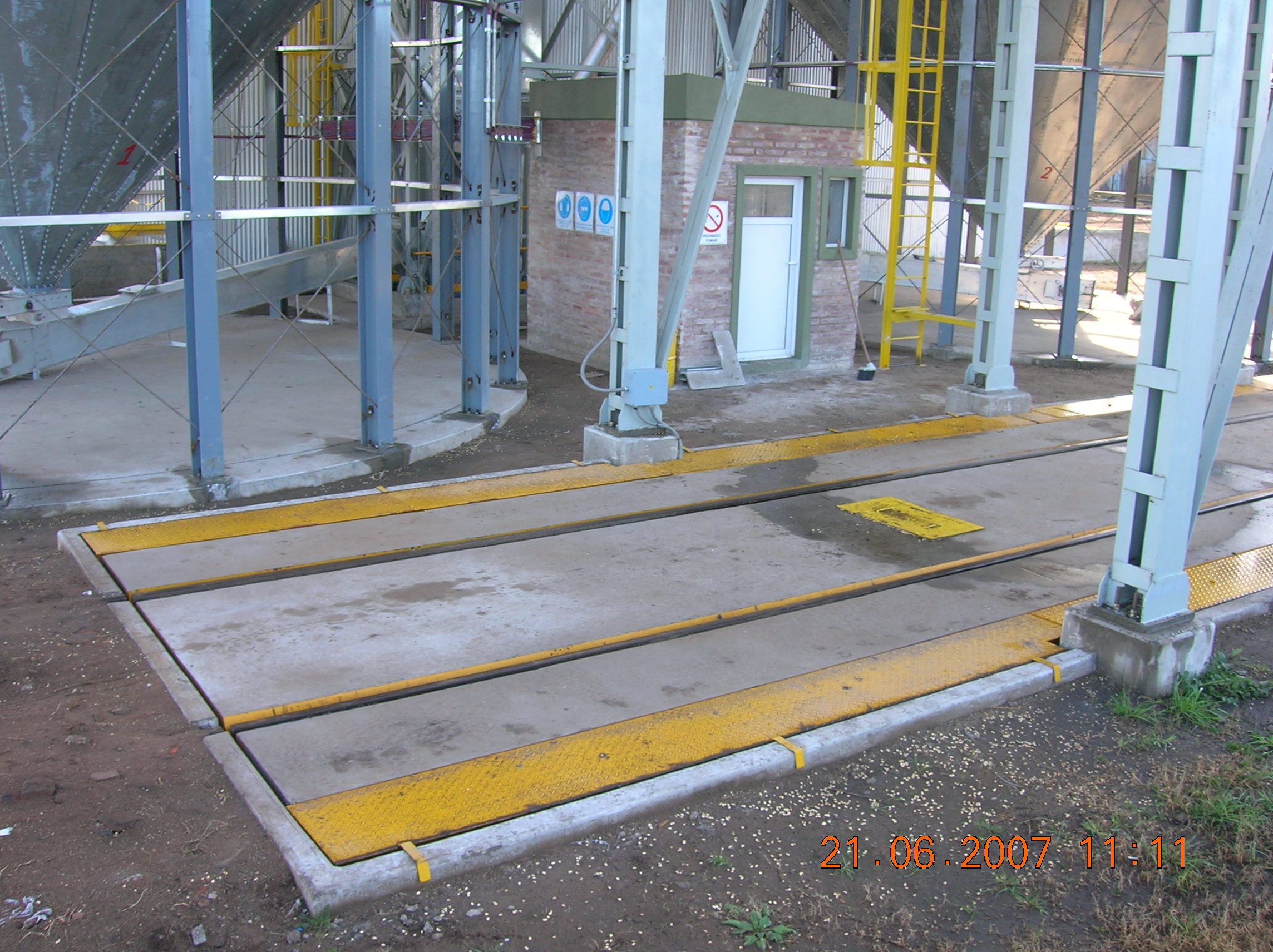Balanza ferroviaria combinada